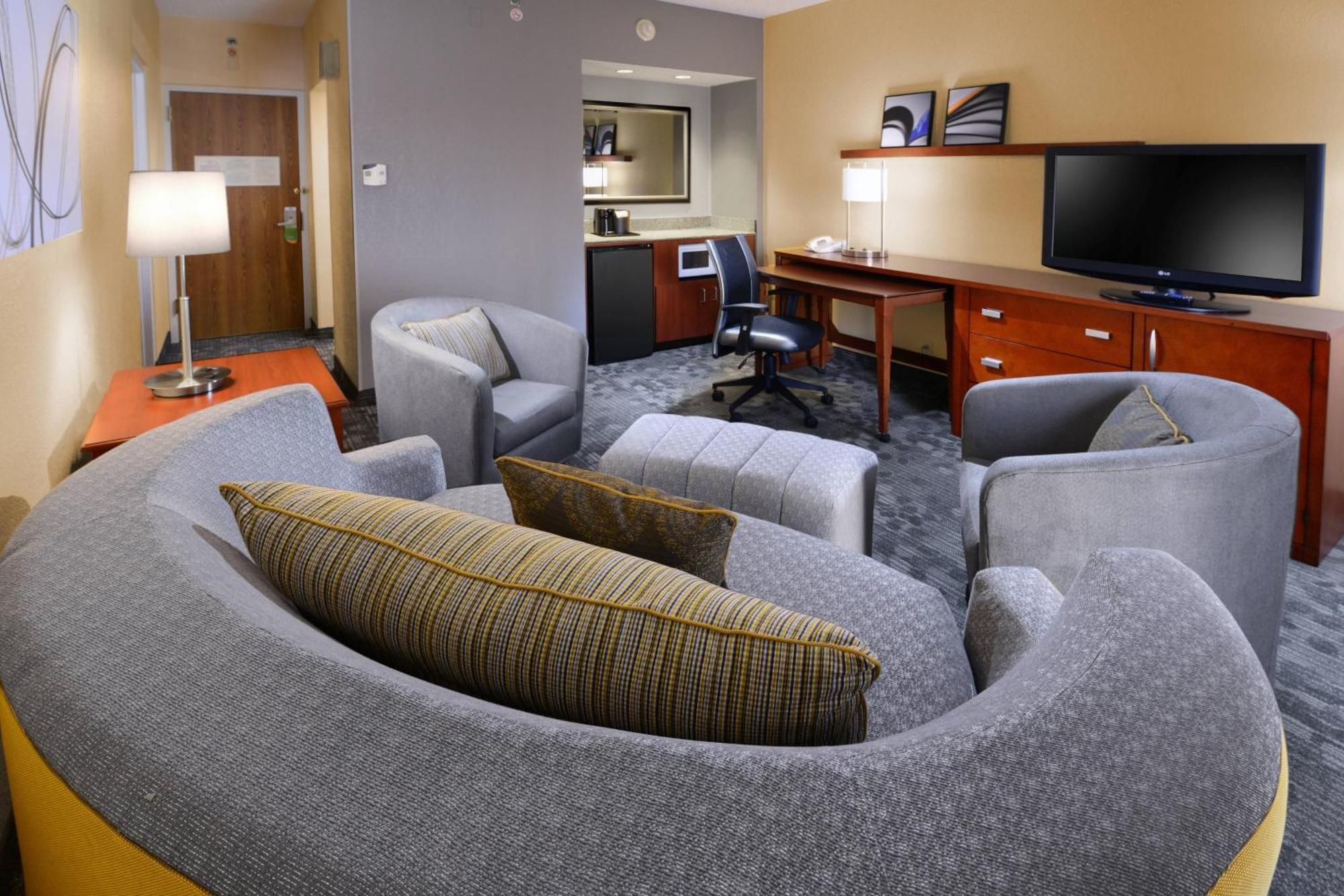 Courtyard By Marriott Oklahoma City Airport מראה חיצוני תמונה