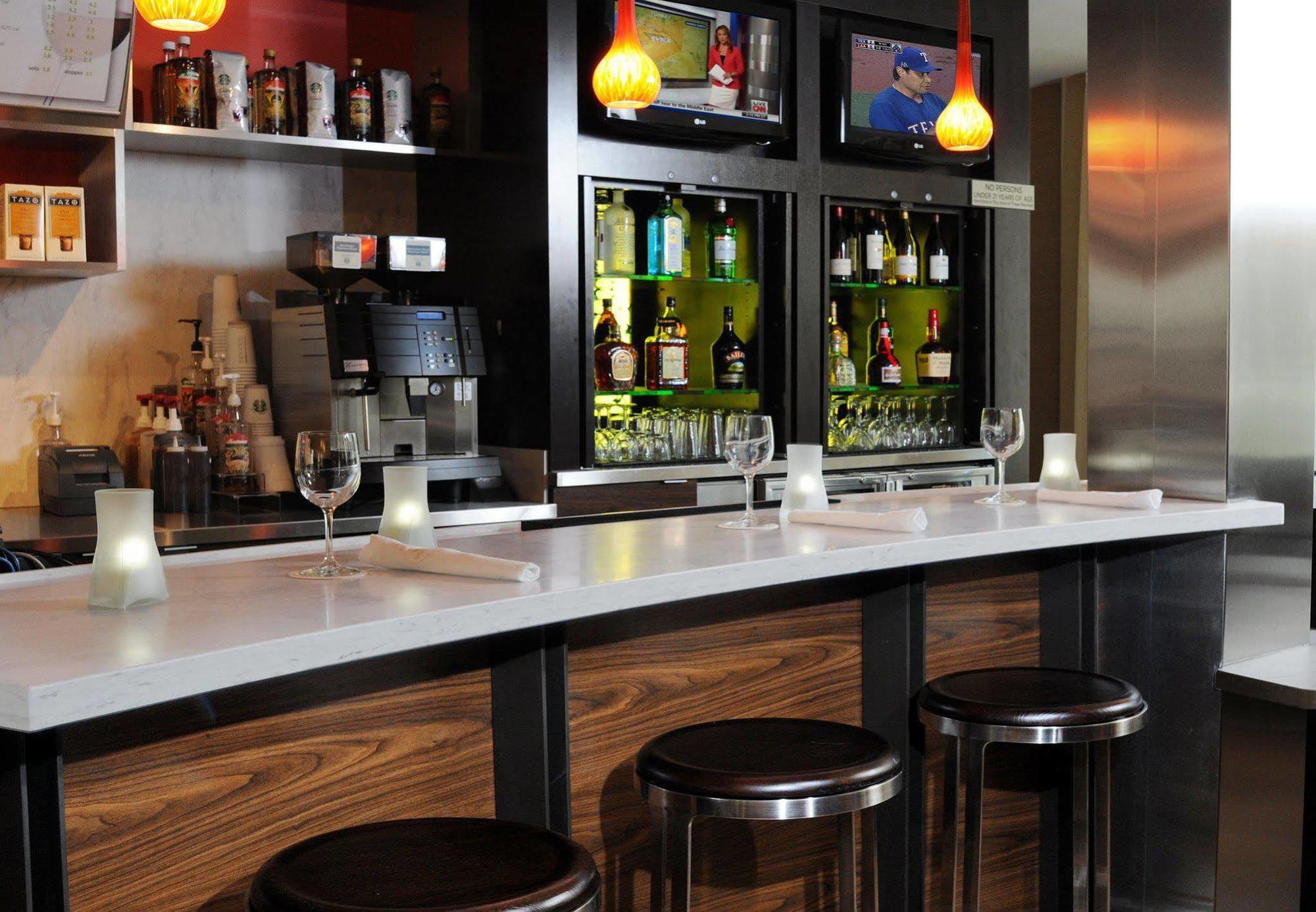 Courtyard By Marriott Oklahoma City Airport מראה חיצוני תמונה